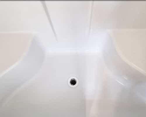 Bath Tub after cleaning